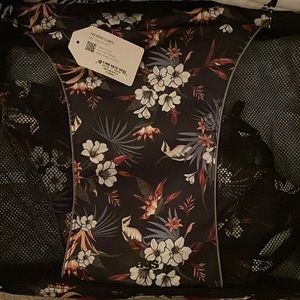 Brand new eBags 6PC packing bags. Black and floral pattern